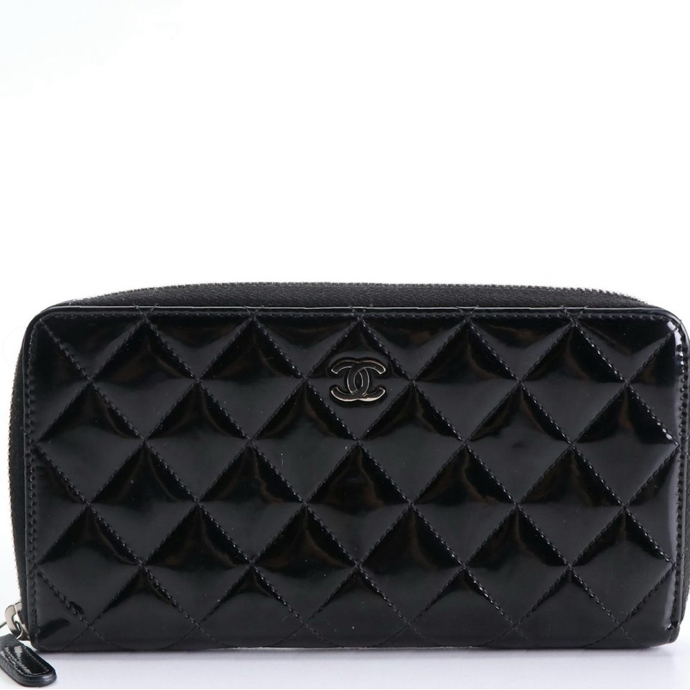 CHANEL Patent Quilted Brilliant Zip Around Wallet Black